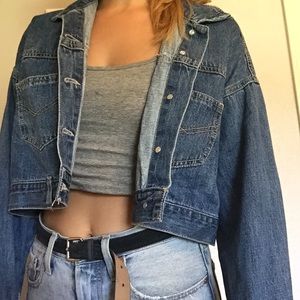 FOREVER 21 CROPPED JEAN JACKET